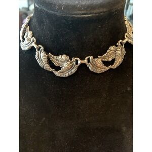 Vintage Silver Leaf Motif Necklace